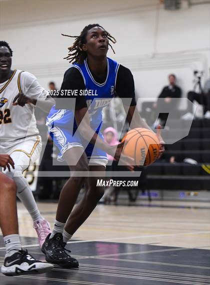 Thumbnail 2 in San Diego vs. Rancho Christian photogallery.