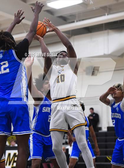 Thumbnail 3 in San Diego vs. Rancho Christian photogallery.