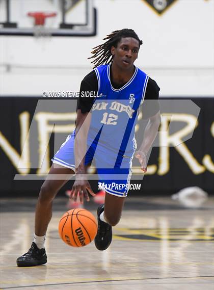 Thumbnail 1 in San Diego vs. Rancho Christian photogallery.