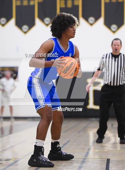 Thumbnail 2 in San Diego vs. Rancho Christian photogallery.