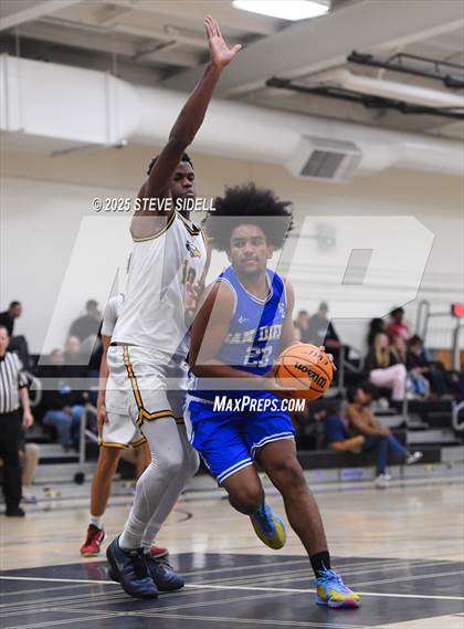 Thumbnail 2 in San Diego vs. Rancho Christian photogallery.