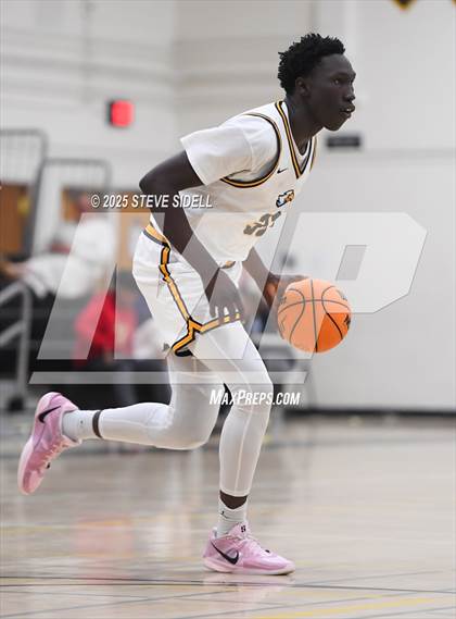 Thumbnail 2 in San Diego vs. Rancho Christian photogallery.