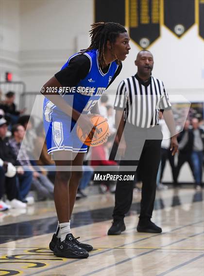 Thumbnail 2 in San Diego vs. Rancho Christian photogallery.