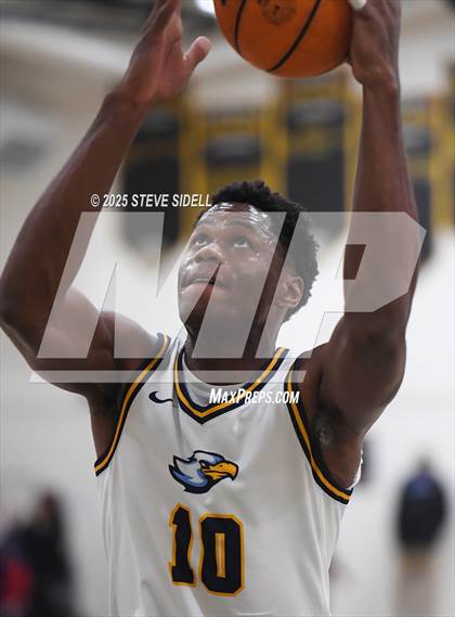 Thumbnail 3 in San Diego vs. Rancho Christian photogallery.