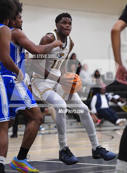 Thumbnail 1 in San Diego vs. Rancho Christian photogallery.