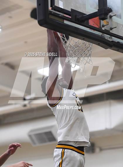 Thumbnail 3 in San Diego vs. Rancho Christian photogallery.