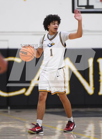 Thumbnail 1 in San Diego vs. Rancho Christian photogallery.