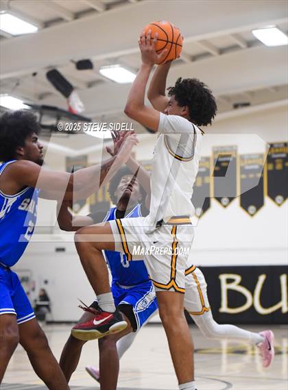 Thumbnail 2 in San Diego vs. Rancho Christian photogallery.