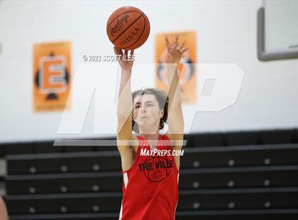 Thumbnail 1 in Circleville vs New Hope (Scrimmage) photogallery.