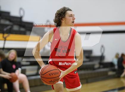 Thumbnail 1 in Circleville vs New Hope (Scrimmage) photogallery.