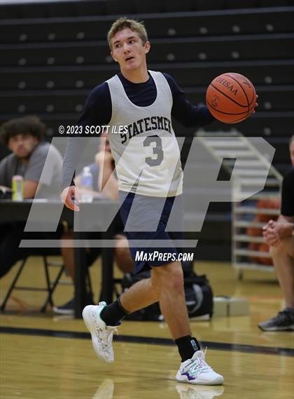 Thumbnail 2 in Circleville vs New Hope (Scrimmage) photogallery.
