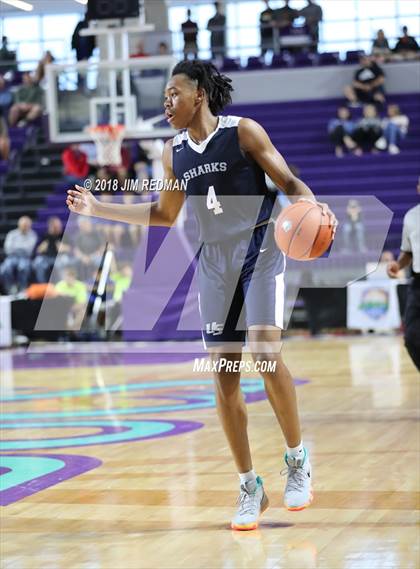 Thumbnail 1 in IMG Academy vs. University (City of Palms Classic) photogallery.