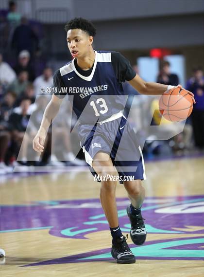 Thumbnail 3 in IMG Academy vs. University (City of Palms Classic) photogallery.