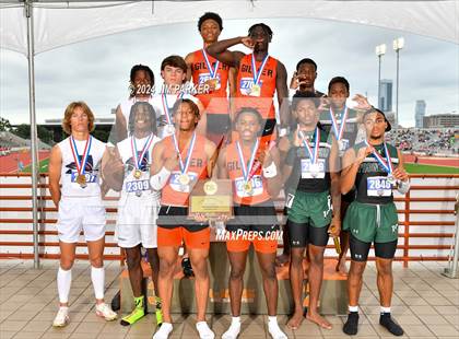 Thumbnail 3 in UIL 4A Track & Field Final (Awards) photogallery.