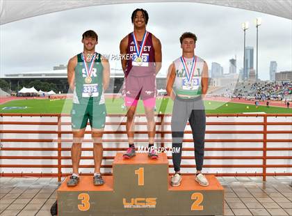 Thumbnail 2 in UIL 4A Track & Field Final (Awards) photogallery.