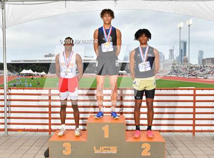 Thumbnail 3 in UIL 4A Track & Field Final (Awards) photogallery.