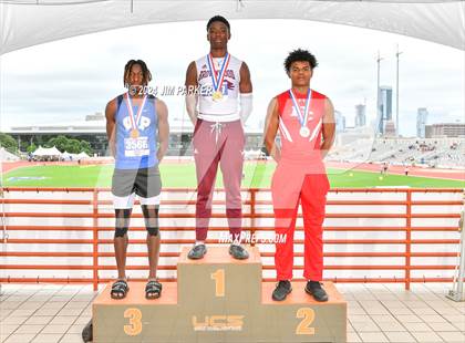 Thumbnail 1 in UIL 4A Track & Field Final (Awards) photogallery.