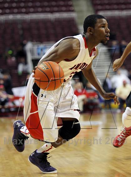 Thumbnail 2 in Imhotep Charter vs. Archbishop Carroll (PIAA Class AAA Final) photogallery.