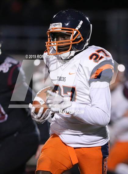 Thumbnail 1 in Bennett/Olmsted/Middle Early College/East vs Orchard Park (Section VI Semifinal) photogallery.