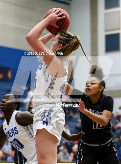 Thumbnail 2 in Northridge vs. Bingham (UHSAA 6A Quarter Final) photogallery.