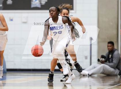 Thumbnail 1 in Northridge vs. Bingham (UHSAA 6A Quarter Final) photogallery.