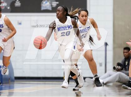 Thumbnail 2 in Northridge vs. Bingham (UHSAA 6A Quarter Final) photogallery.