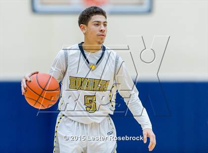 Thumbnail 1 in East Central vs. Warren (6A Bi-District) photogallery.