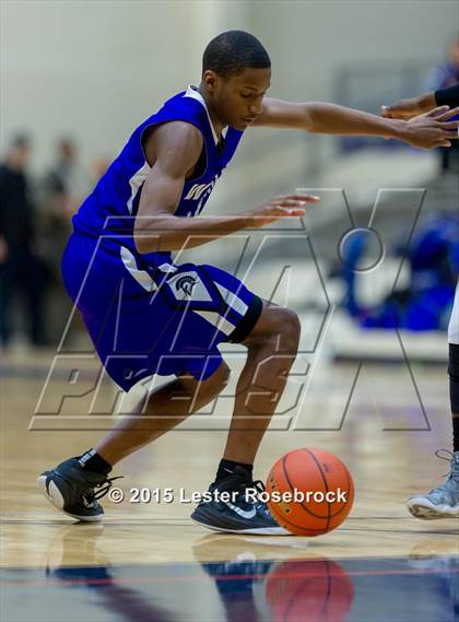 Thumbnail 2 in East Central vs. Warren (6A Bi-District) photogallery.