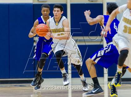 Thumbnail 3 in East Central vs. Warren (6A Bi-District) photogallery.