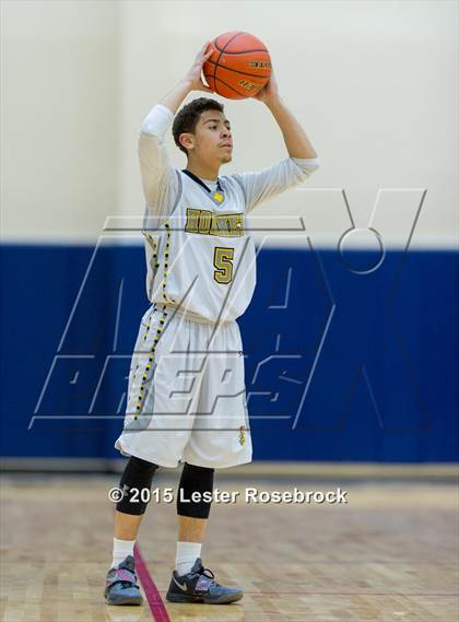 Thumbnail 1 in East Central vs. Warren (6A Bi-District) photogallery.