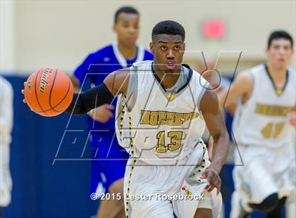 Thumbnail 1 in East Central vs. Warren (6A Bi-District) photogallery.