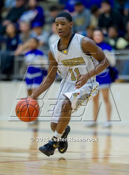 Thumbnail 3 in East Central vs. Warren (6A Bi-District) photogallery.