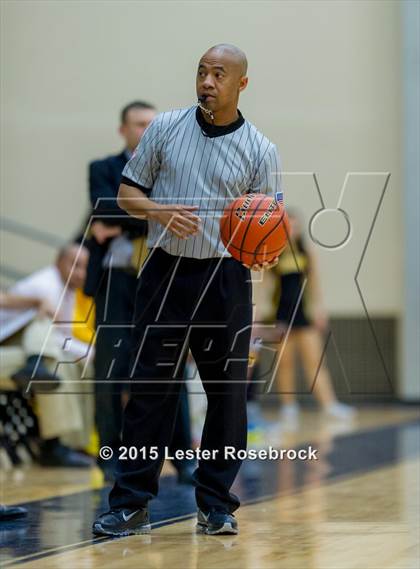 Thumbnail 3 in East Central vs. Warren (6A Bi-District) photogallery.