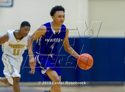 Thumbnail 2 in East Central vs. Warren (6A Bi-District) photogallery.
