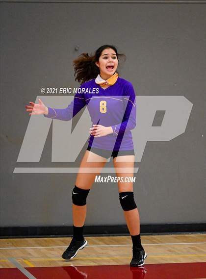 Thumbnail 3 in Canyon Hills vs Southwest EC (Monte Vista Invitational) photogallery.