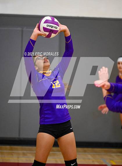 Thumbnail 3 in Canyon Hills vs Southwest EC (Monte Vista Invitational) photogallery.