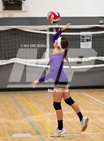 Thumbnail 3 in Canyon Hills vs Southwest EC (Monte Vista Invitational) photogallery.