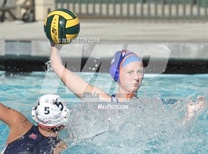 Thumbnail 2 in Redondo Union vs. Westlake (Lady Brahmas Winter Classic) photogallery.