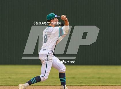 Thumbnail 1 in Barbe @ Southside photogallery.