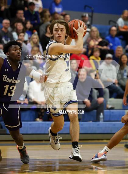 Thumbnail 1 in Bonham @ Gunter photogallery.