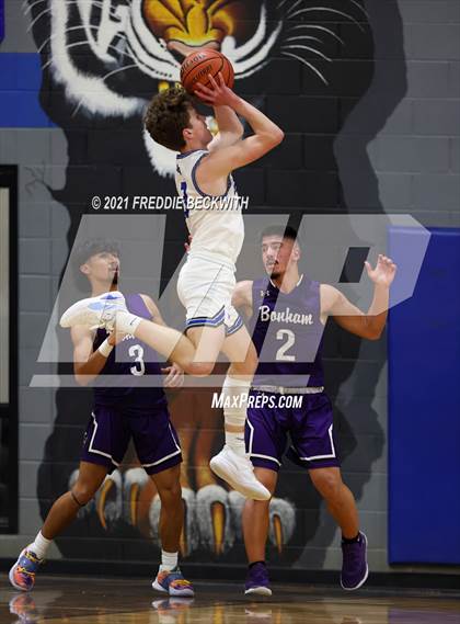 Thumbnail 2 in Bonham @ Gunter photogallery.