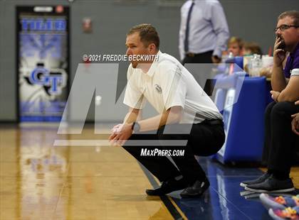 Thumbnail 3 in Bonham @ Gunter photogallery.