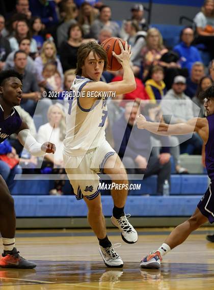 Thumbnail 1 in Bonham @ Gunter photogallery.