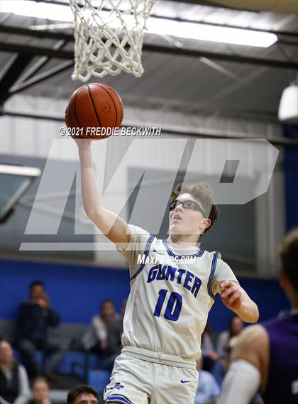 Thumbnail 1 in Bonham @ Gunter photogallery.