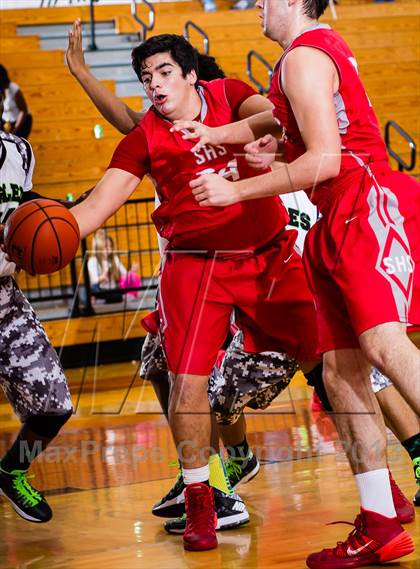 Thumbnail 2 in Pasadena vs. Sharyland (McDonald's Texas Invitational) photogallery.