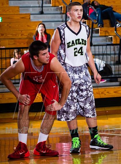 Thumbnail 2 in Pasadena vs. Sharyland (McDonald's Texas Invitational) photogallery.