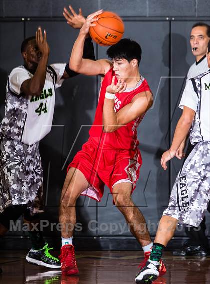 Thumbnail 2 in Pasadena vs. Sharyland (McDonald's Texas Invitational) photogallery.