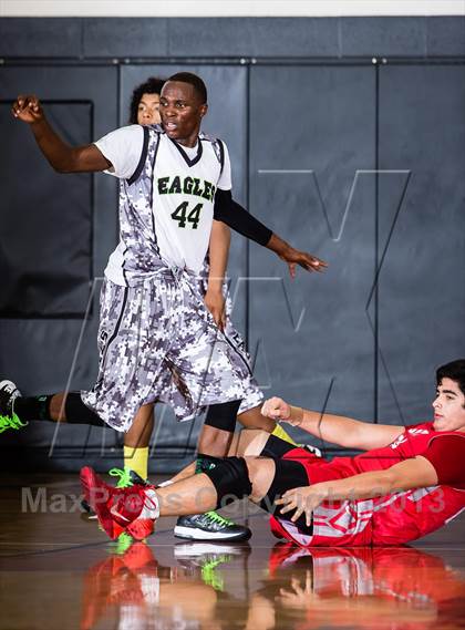Thumbnail 1 in Pasadena vs. Sharyland (McDonald's Texas Invitational) photogallery.