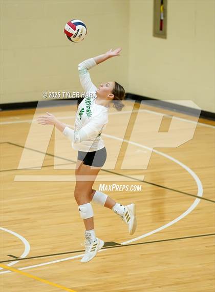 Thumbnail 1 in Floyd Central vs. Carmel (Avon Classic) photogallery.
