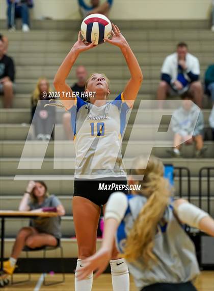 Thumbnail 3 in Floyd Central vs. Carmel (Avon Classic) photogallery.